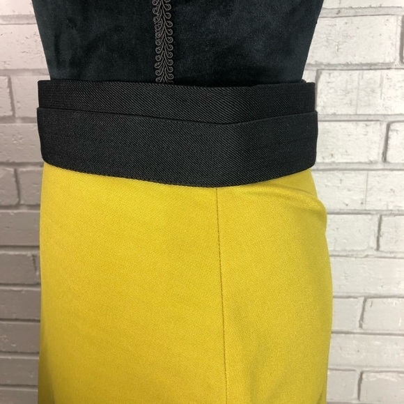 BCBG Max Azria Bandage Pencil Skirt Size S - Picture 5 of 8